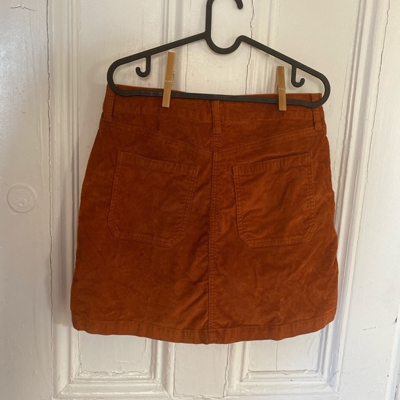 BURNT ORANGE CORDUROY MINI SKIRT - Picture 3 of 3